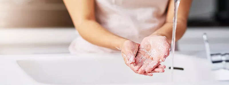 Ablution après une opération du nez